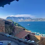 Villaggio Est *