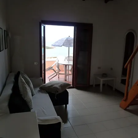 Villaggio Est *