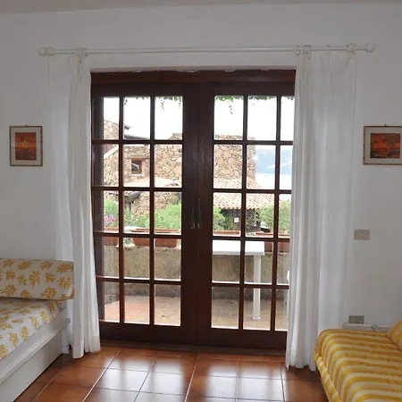 Hotel Villaggio Est