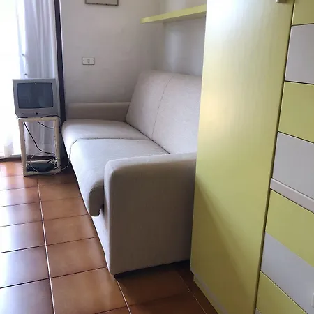Villaggio Est Hotel *