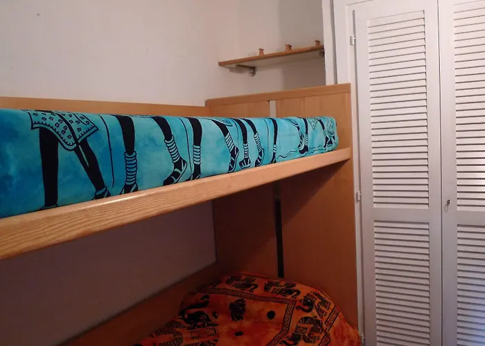 Hotel Villaggio Est *